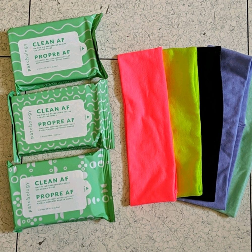 Workout kit hair bands + facial cleansing wipes